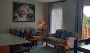 Faerie Glen, No Loadshedding, Short or Long Stays, Fast Wi-Fi